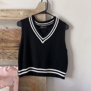 shein sweater vest size small